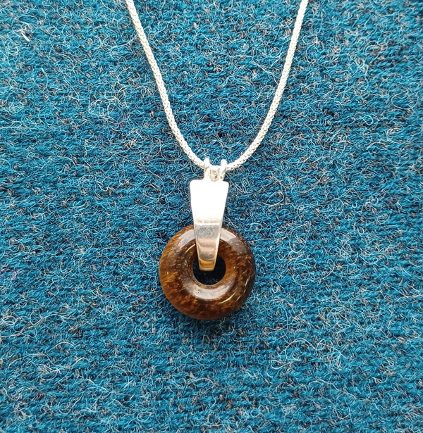 Tishpa silver tigers eye pendant and chain